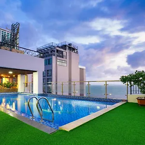 https://apus-hotel.nhatrangbesthotels.com