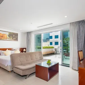 Hotel White Lotus Saigon ***