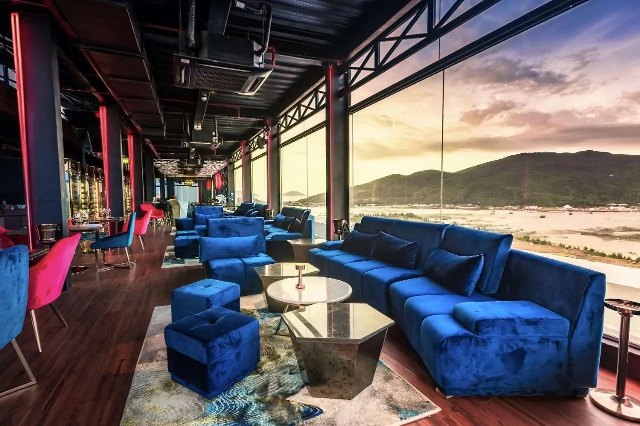Danang Golden Bay Hotel 5*, Da Nang Vietnam